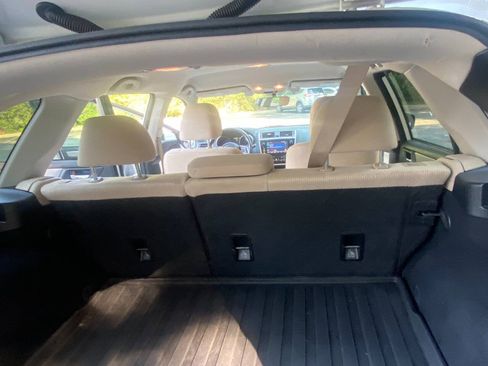 Used 2019 Subaru Outback 2.5i Premium AWD/4WD image 45