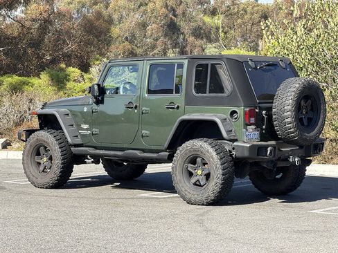Used 2008 Jeep Wrangler Unlimited Sahara w/ Trailer Tow Group AWD/4WD image 3