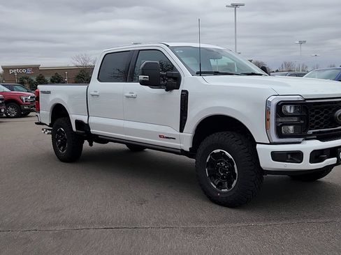 New 2026 Ford F250 Lariat w/ Tremor Off-Road Package image 7