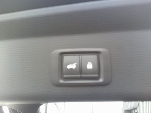 Used 2025 Mitsubishi Outlander SE AWD/4WD image 35