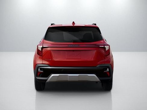 Used 2025 Kia Seltos S FWD image 5