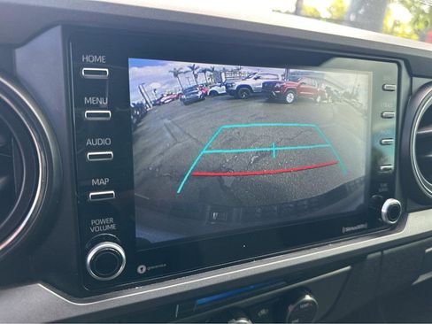 Used 2021 Toyota Tacoma TRD Sport image 6