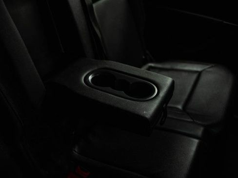Used 2021 Volkswagen Atlas SE w/ Towing Package FWD image 14