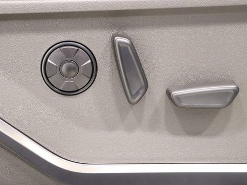 New 2026 Ford F450 Platinum AWD/4WD image 18