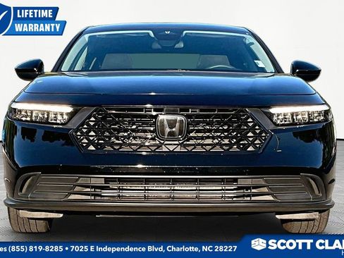 Used 2023 Honda Accord LX image 2