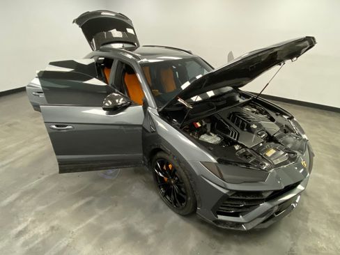 Used 2019 Lamborghini Urus image 55