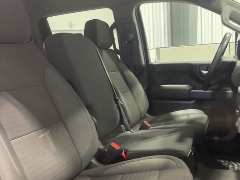 Used 2025 Chevrolet Silverado 2500 Custom w/ Custom Convenience Package image 33