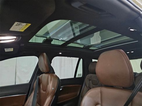 Used 2023 Volvo XC90 B6 Ultimate w/ Protection Package Premier image 24
