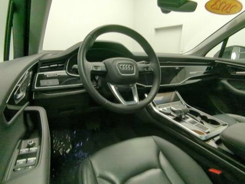 Used 2023 Audi Q7 3.0T Premium Plus w/ Premium Plus Package AWD/4WD image 23