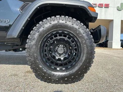 Certified 2022 Jeep Wrangler Unlimited Sport image 43