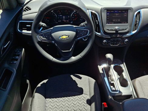 Used 2023 Chevrolet Equinox LT FWD image 11