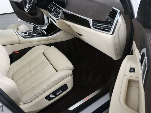 Used 2019 BMW X5 xDrive40i w/ Convenience Package image 20