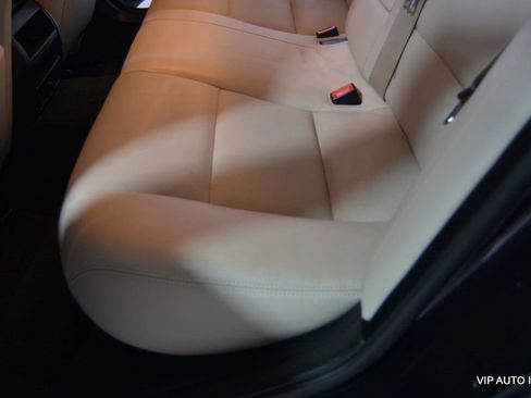 Used 2011 BMW 550i 550i image 27