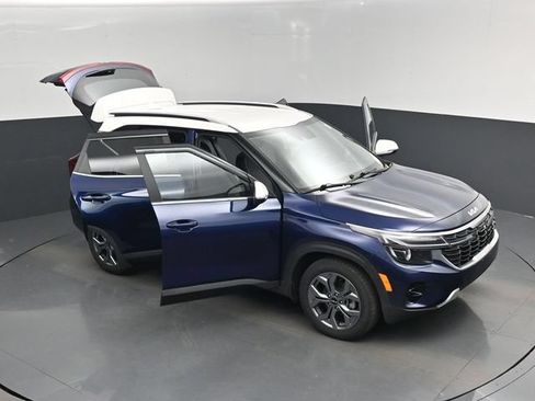Used 2024 Kia Seltos S FWD image 19