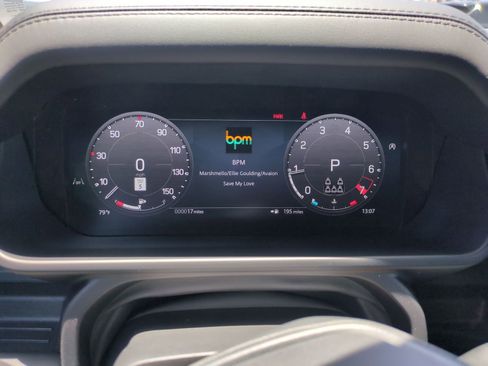 New 2026 Land Rover Defender 130 X-Dynamic SE AWD/4WD image 17
