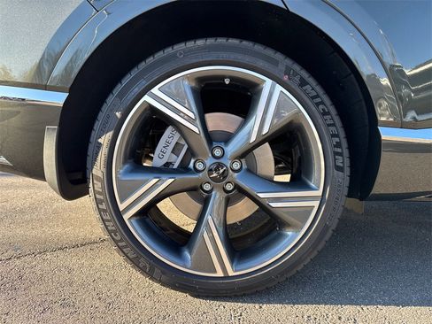 New 2026 Genesis GV80 2.5T Prestige image 17