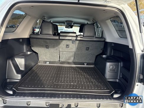 Used 2024 Toyota 4Runner SR5 Premium image 15