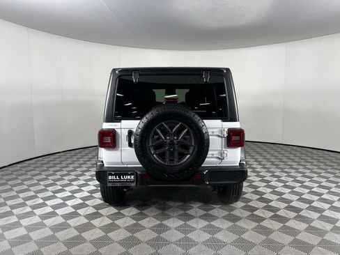 Used 2024 Jeep Wrangler Sport S image 8