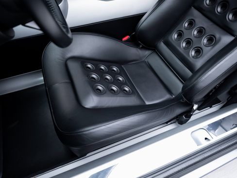 Used 2006 Ford GT image 65