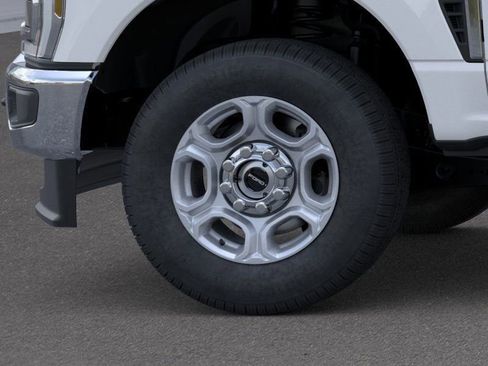 New 2026 Ford F350 XLT w/ XLT Premium Package AWD/4WD image 19