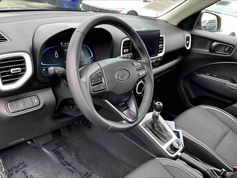 Certified 2023 Hyundai Venue Limited image 9