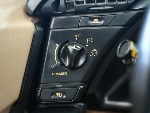 Used 1993 Chevrolet Corvette Convertible image 15