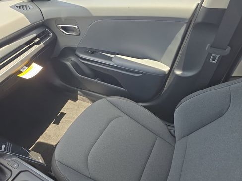 New 2026 Kia K4 FWD image 15