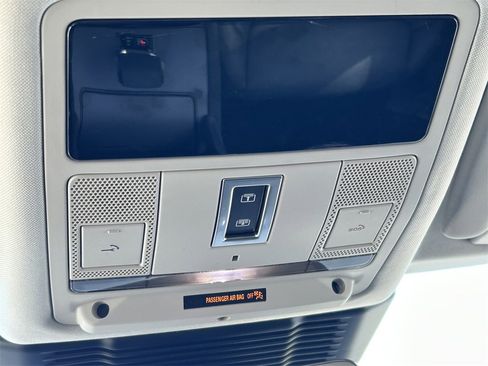 Used 2024 Land Rover Discovery Sport S image 21