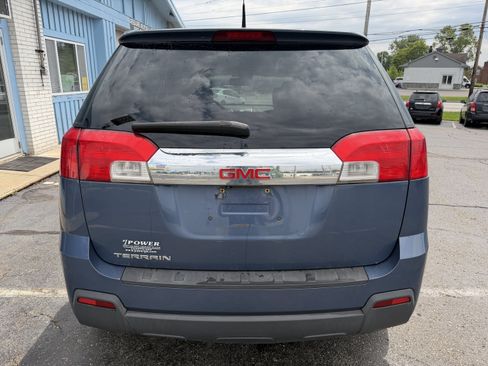 Used 2011 GMC Terrain SLE FWD image 4