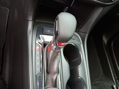 Used 2024 Chevrolet Equinox RS AWD/4WD image 23