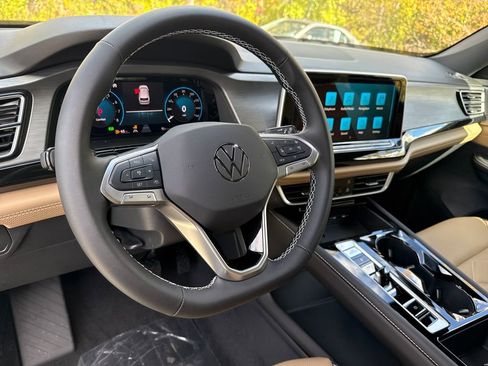 New 2026 Volkswagen Atlas Cross Sport SE image 6