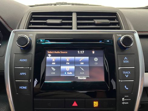 Used 2015 Toyota Camry XSE w/ Moonroof Package FWD image 19