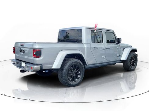 Used 2021 Jeep Gladiator Overland AWD/4WD image 7