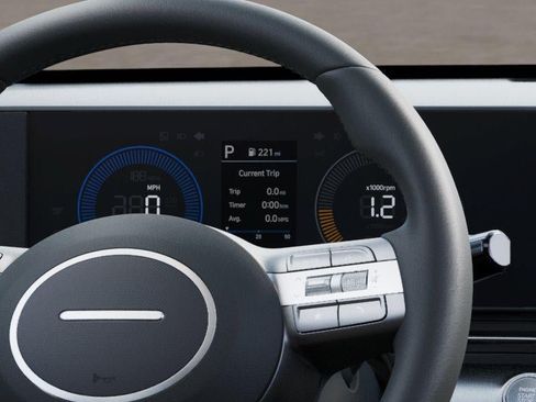 Used 2025 Hyundai Kona SEL FWD image 14