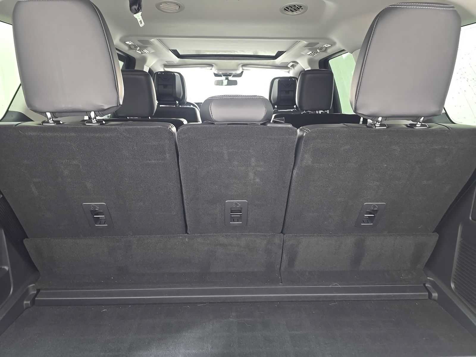 Used 2026 Ford Expedition Platinum w/ Driver's Package AWD/4WD image 13