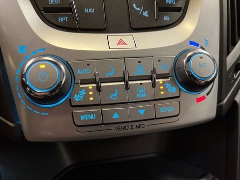 Used 2017 Chevrolet Equinox Premier w/ Enhanced Convenience Package image 36