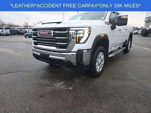 Used 2024 GMC Sierra 3500 SLT image 8