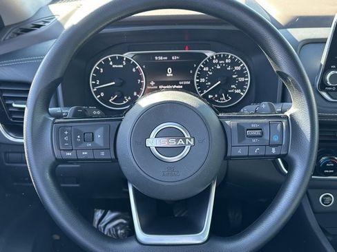 Certified 2022 Nissan Rogue SV image 41