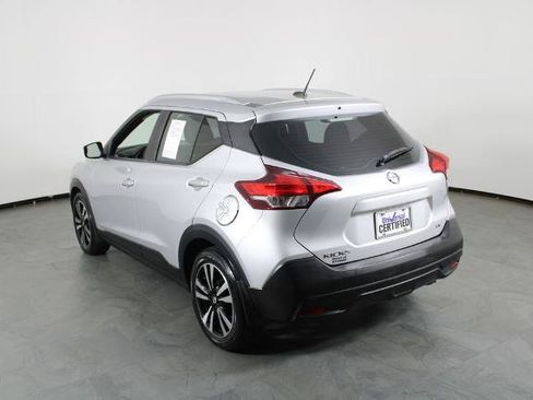 Certified 2019 Nissan Kicks SV FWD image 16