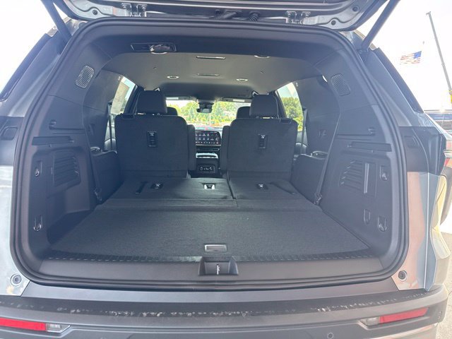 New 2026 Chevrolet Traverse LT w/ Driver Confidence Package FWD image 34