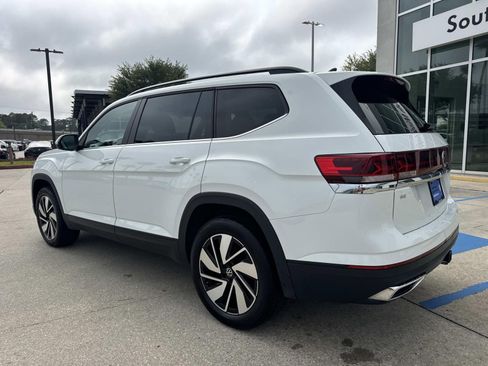 Used 2025 Volkswagen Atlas SE FWD image 7