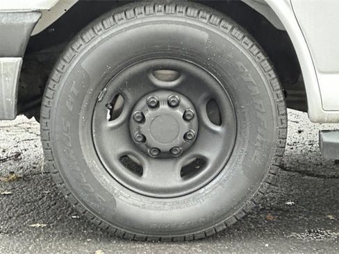 Used 2018 GMC Savana 3500 LT w/ LT Preferred Equipment Group image 28