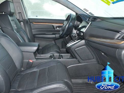 Used 2017 Honda CR-V Touring image 16