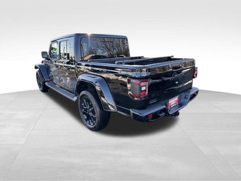 Used 2021 Jeep Gladiator Overland image 18