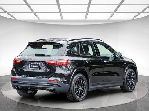New 2026 Mercedes-Benz GLA 35 AMG 4MATIC image 4