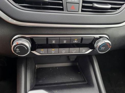 New 2025 Nissan Altima 2.5 S image 9