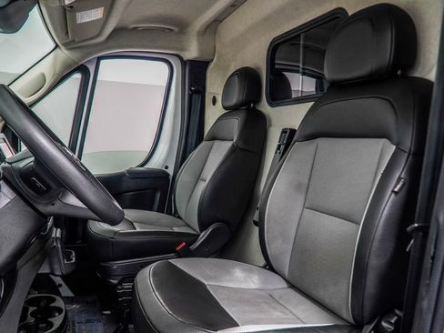 Used 2024 RAM ProMaster 2500 w/ Convenience Group FWD image 28