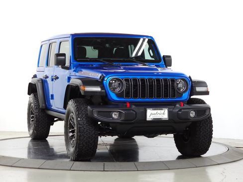 Used 2024 Jeep Wrangler Unlimited Rubicon w/ XTREMEE 35" Tire Package AWD/4WD image 10