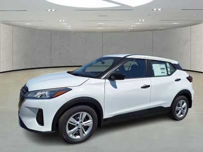 New 2025 Nissan Kicks S