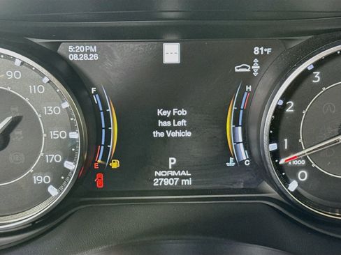 Used 2022 Maserati Levante GT AWD/4WD image 16